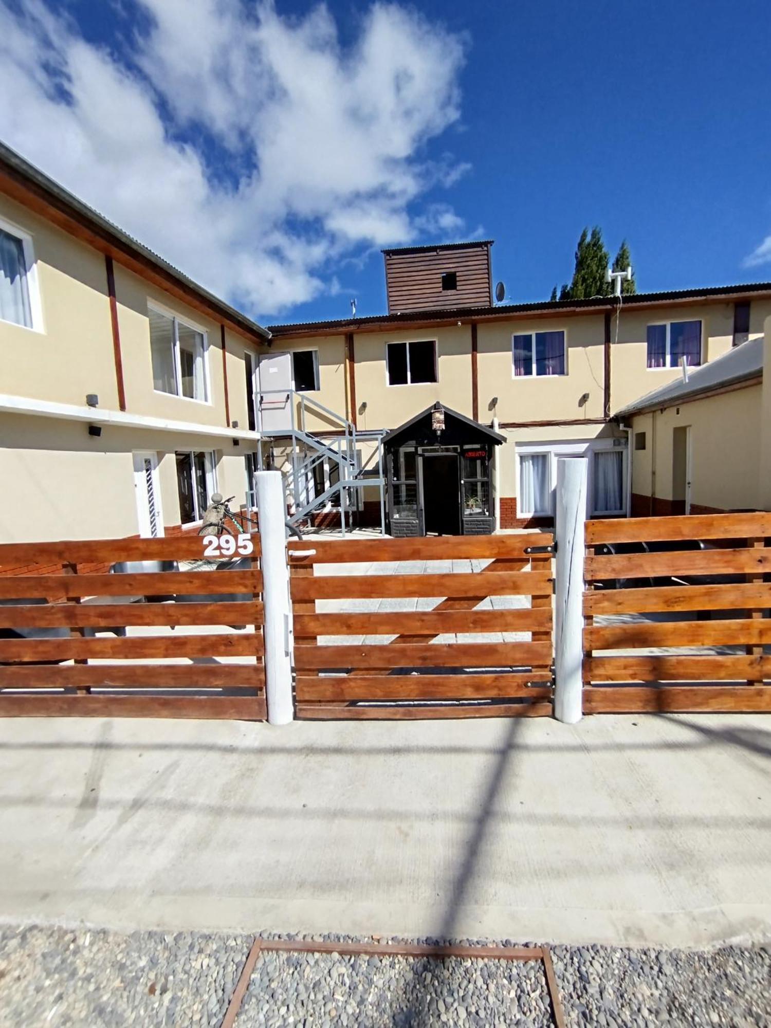 Hostel Elal El Calafate Eksteriør bilde